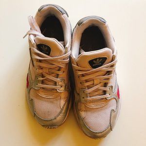 Adidas Falcon Size 6